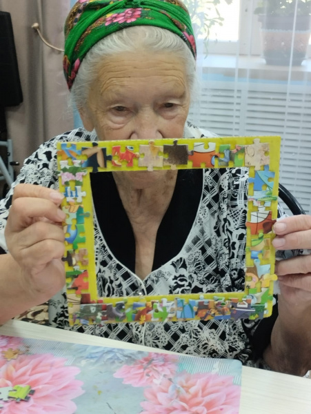 404